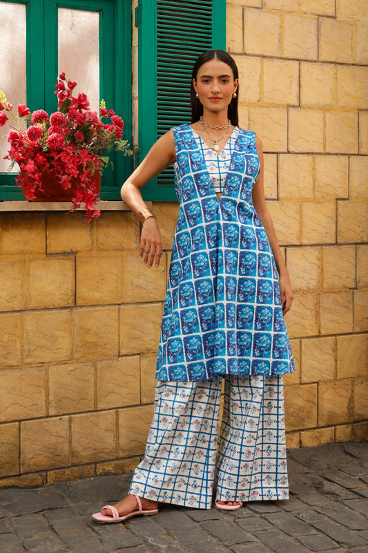 Gaia - Long Tunic and Pants (Size L)